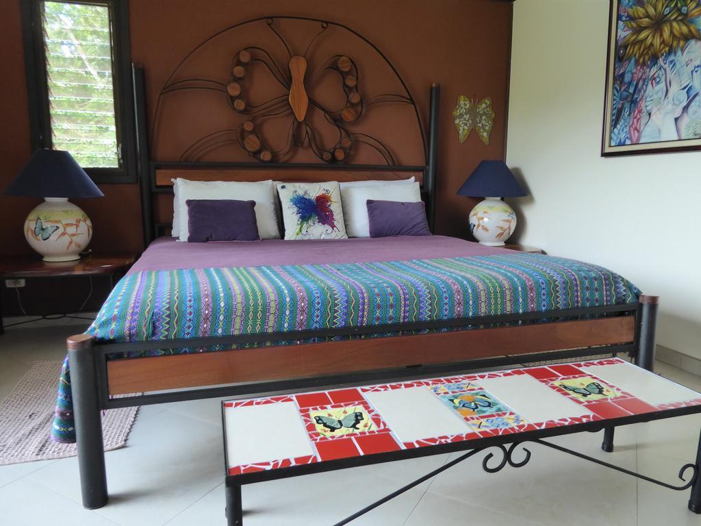 Lucky Bug Bed And Breakfast Nuevo Arenal Pokoj fotografie