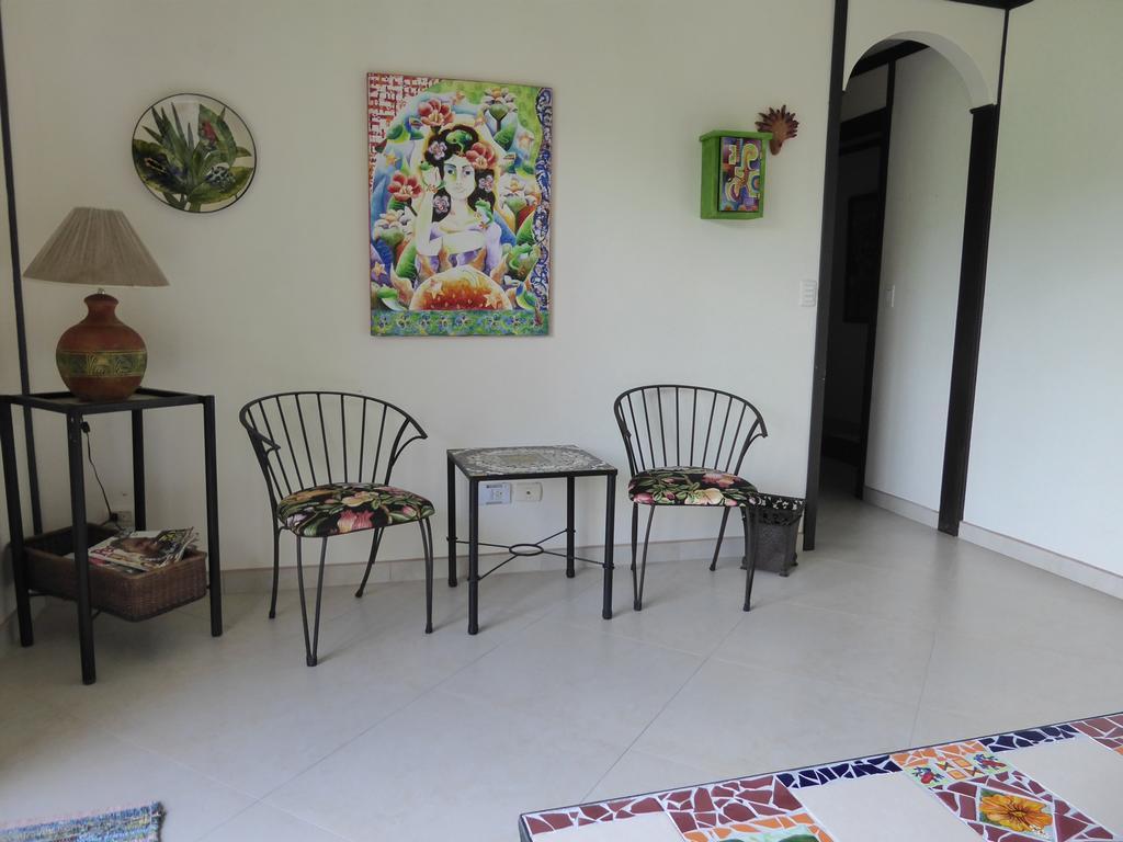 Lucky Bug Bed And Breakfast Nuevo Arenal Pokoj fotografie